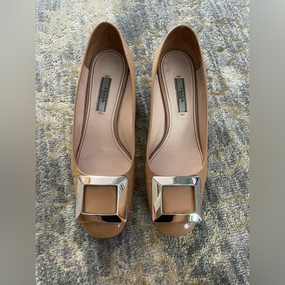 Authentic Prada Rose-Nude Patent Leather Block Heels (36)